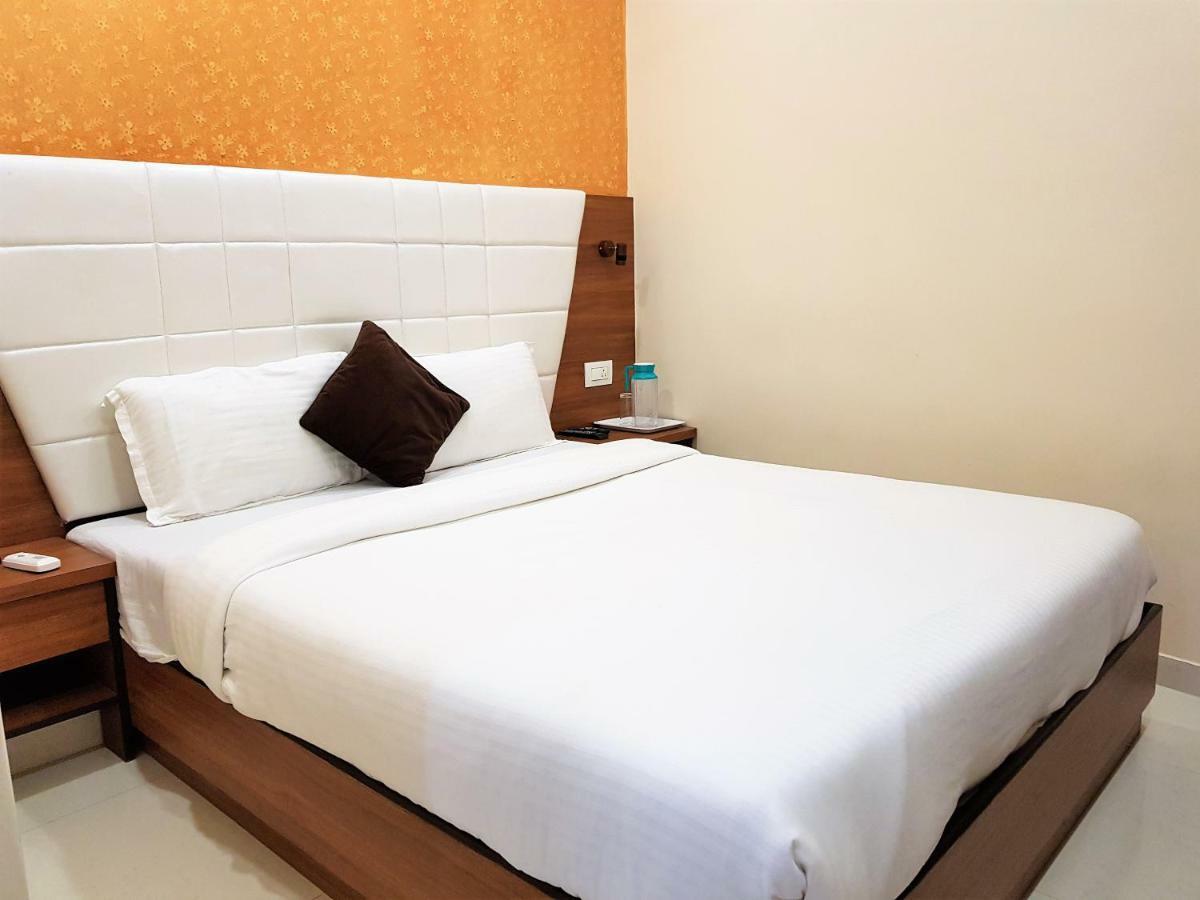 Hexa Royal Elite Hotel Mumbai Exterior photo